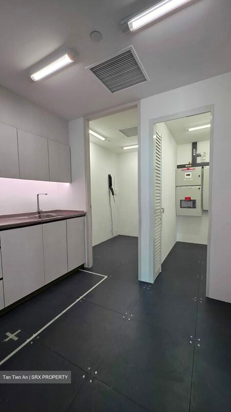 Hub Synergy Point (D2), Office #505835541